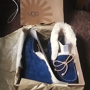 Brand new navy blue slippers by UGG